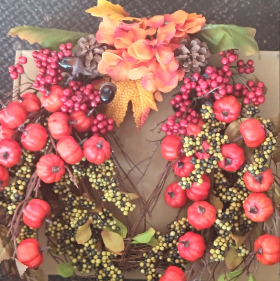 Autumn wreath - Picture 1 of 5